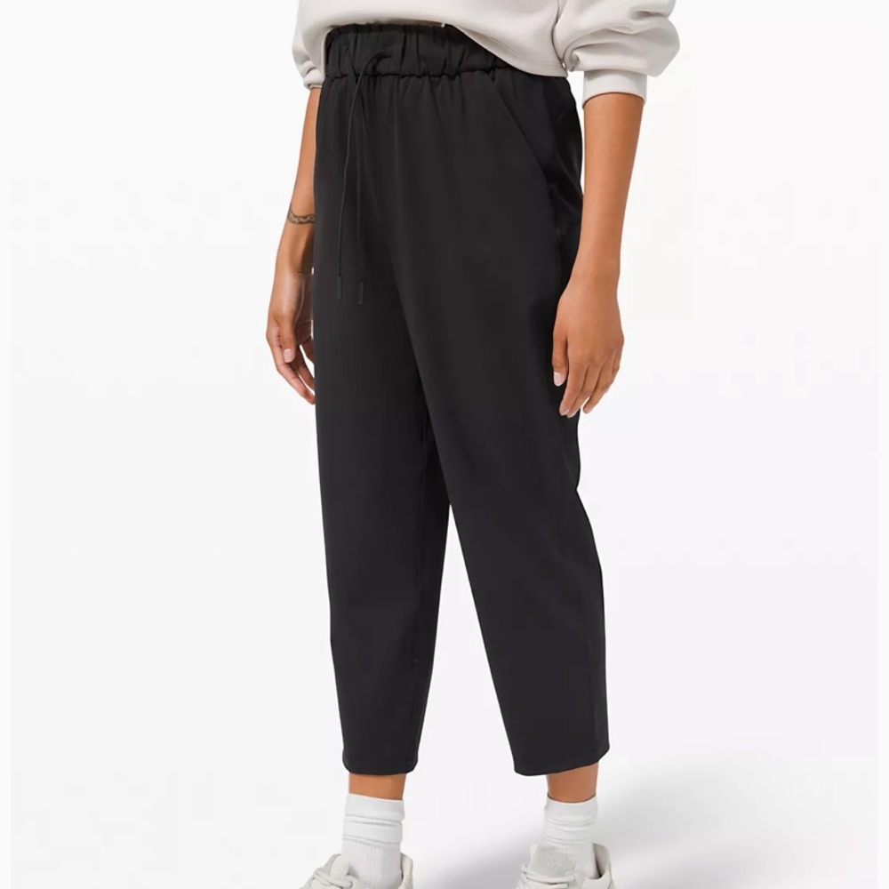 Lululemon Keep Moving Crop Pants